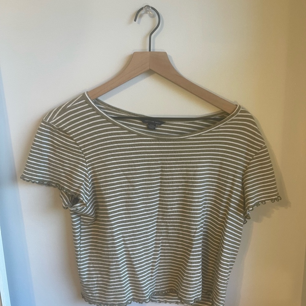 American Eagle shirt